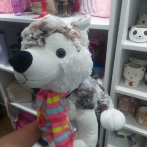 Peluche de lobo siberiano