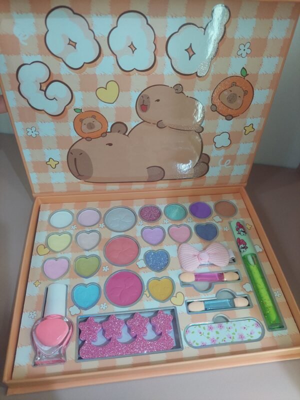 Paleta de Capybara con accesorios - Imagen 2