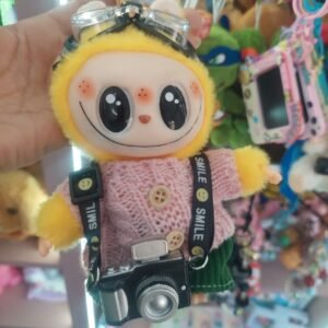 Labubu con accesorios