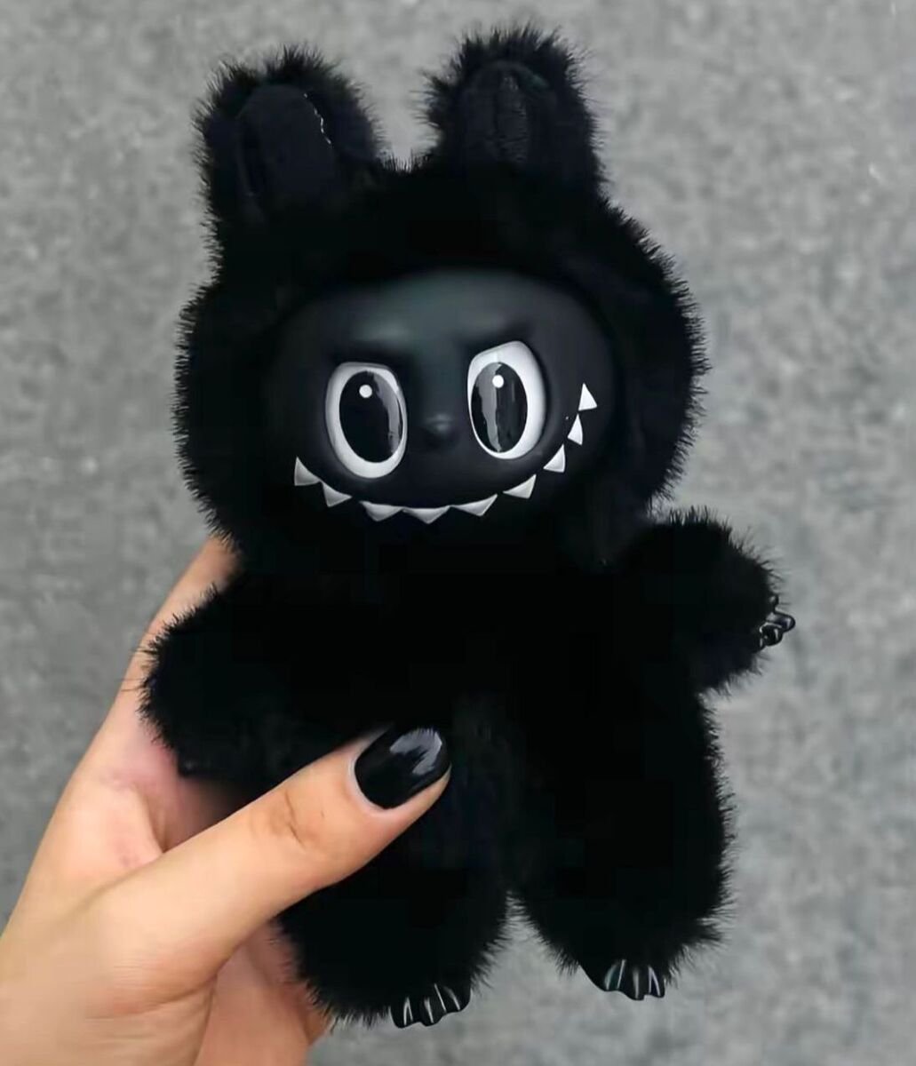 Labubu black - Imagen 3