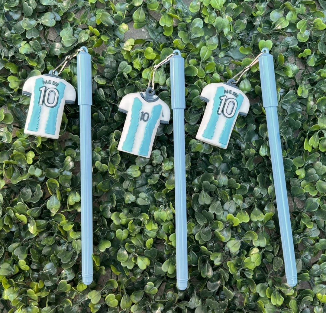 Lapicera + figura de la camiseta de la selección argentina