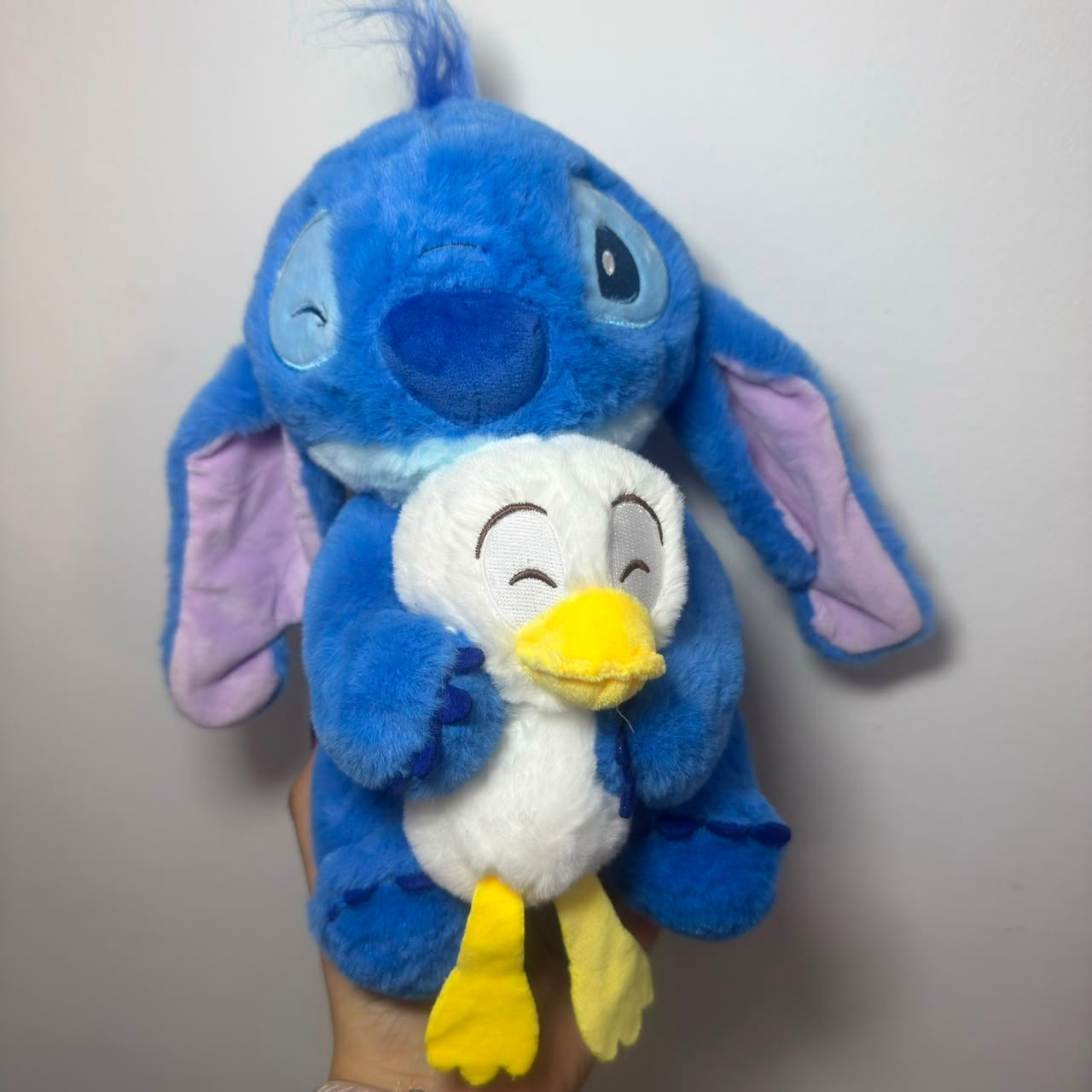 Peluche stitch con patito