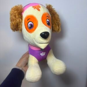 Peluche grande de paw patrol - skye