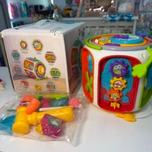 Juego didáctico de estimulación infantil con diferentes funciones para bebés