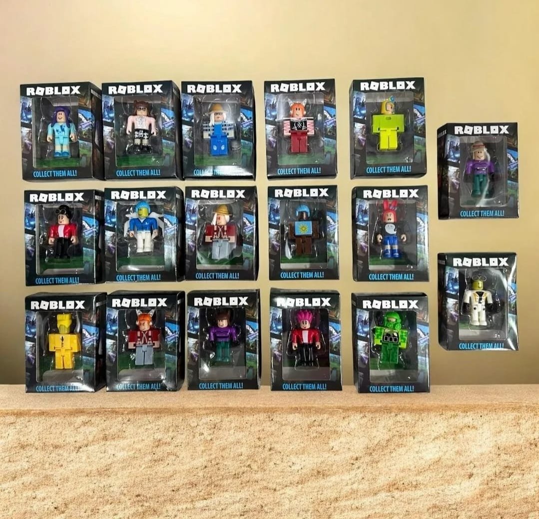 Muñecos de roblox en cajita individual